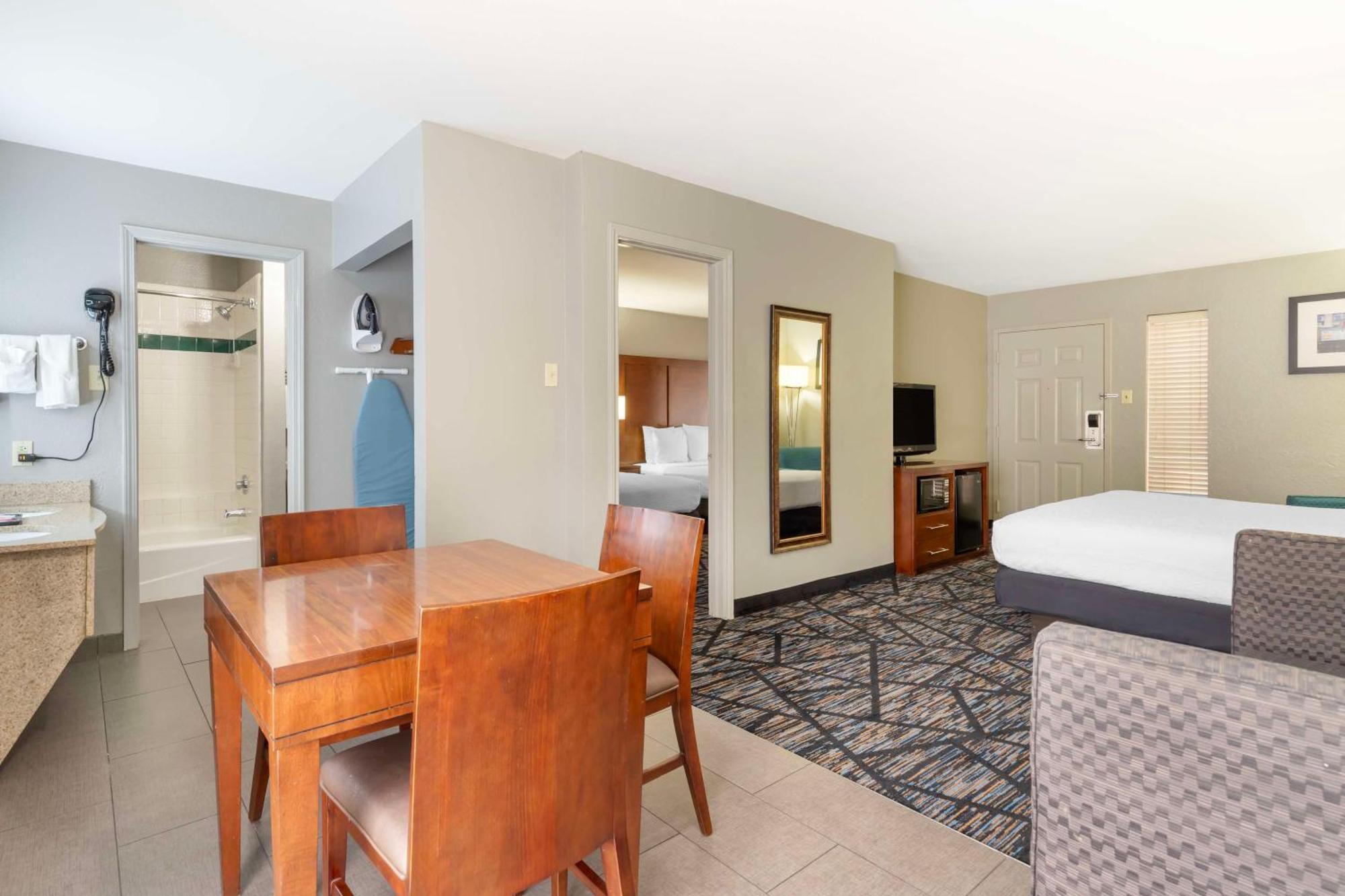 Best Western Near Lackland Afb Seaworld Сан-Антоніо Екстер'єр фото